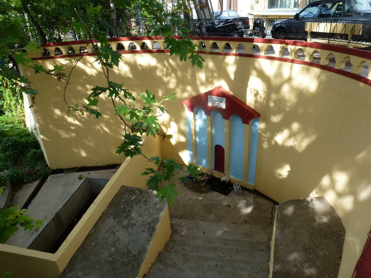 Marinos Studios At Lourdata Village 外观 照片
